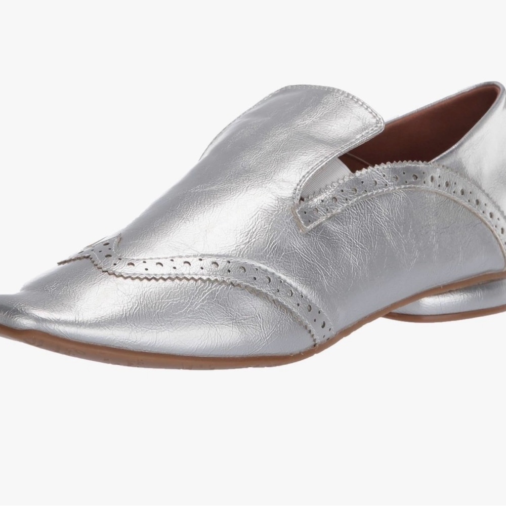 Sbicca Metallic Silver Women's Loafers